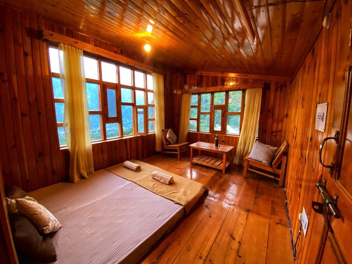 Pine Tower Inn Манали Экстерьер фото